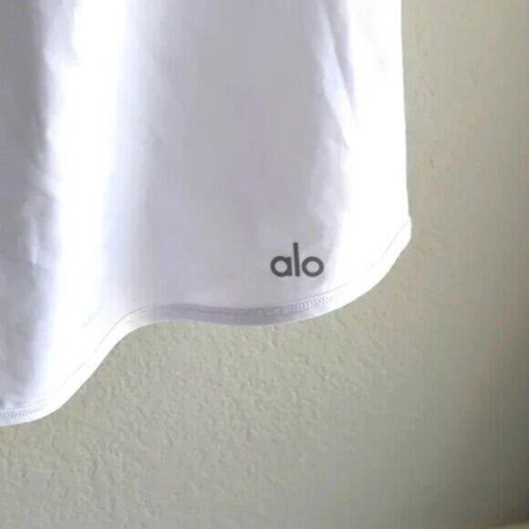 Alo Yoga Match Point Tennis Skirt & Size Small & White Color NWOT - Picture 6 of 6